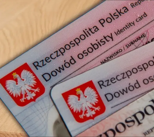 Polskie dowody osobiste. Brak meldunku w Holandii konsekwencje mogą być poważne, np. problemy z pracą czy ubezpieczeniem.