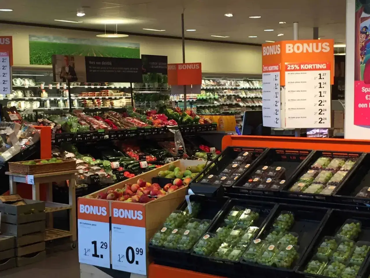Tanie sklepy spożywcze w Holandii oferują świeże owoce i warzywa z promocjami